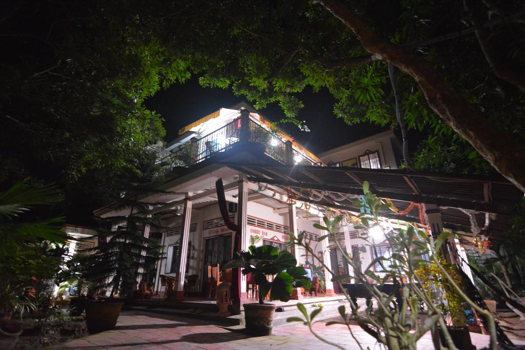 Happy Family Guesthouse Vinh Long Exterior photo